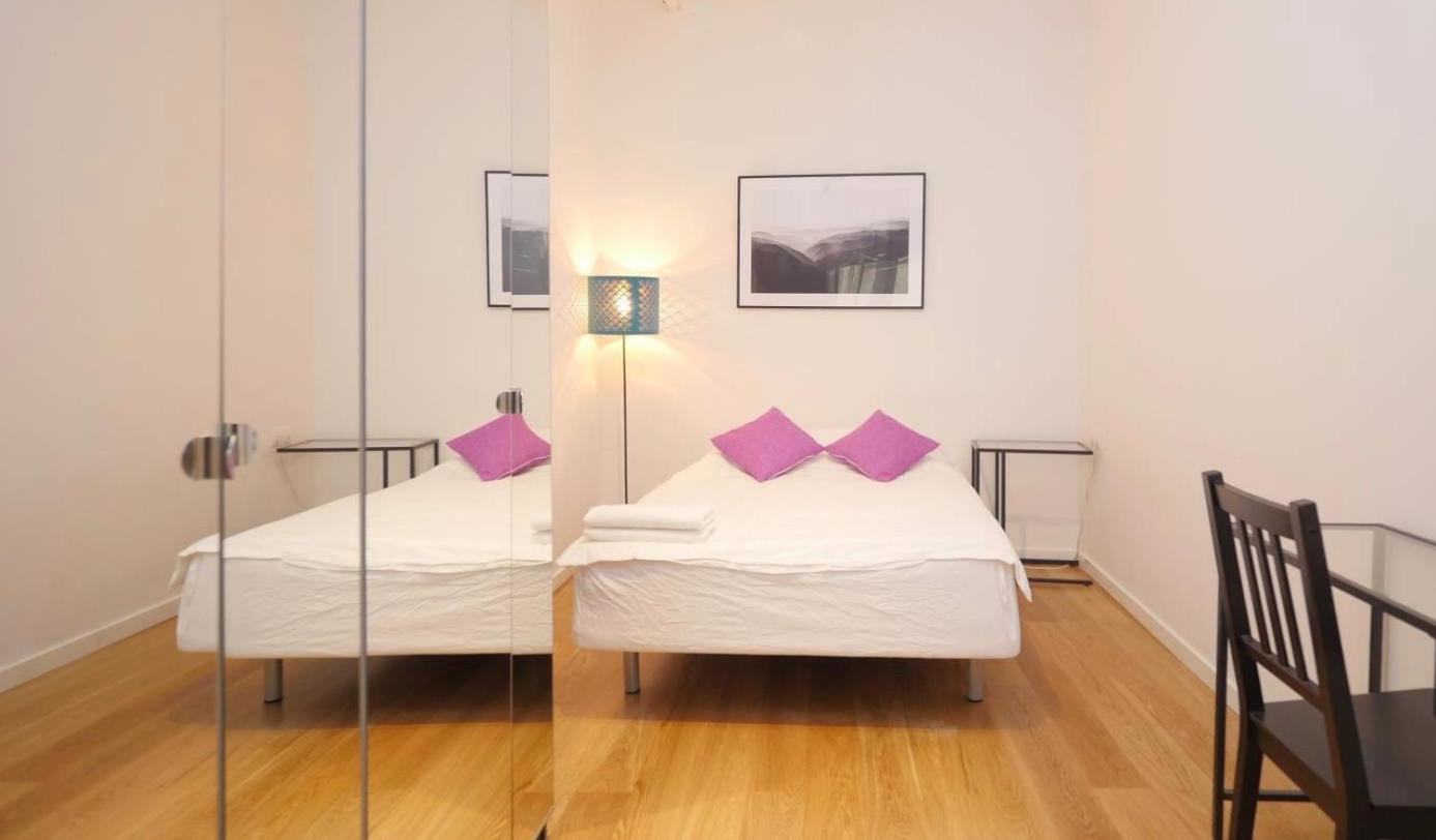 Oasis Apartments & Studios Old Town Center Barcelona Luaran gambar