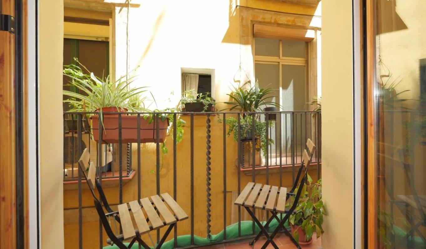 Oasis Apartments & Studios Old Town Center Barcelona Luaran gambar