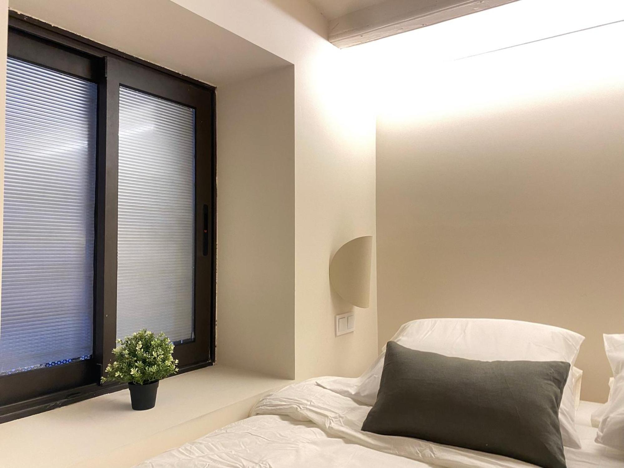 Oasis Apartments & Studios Old Town Center Barcelona Luaran gambar